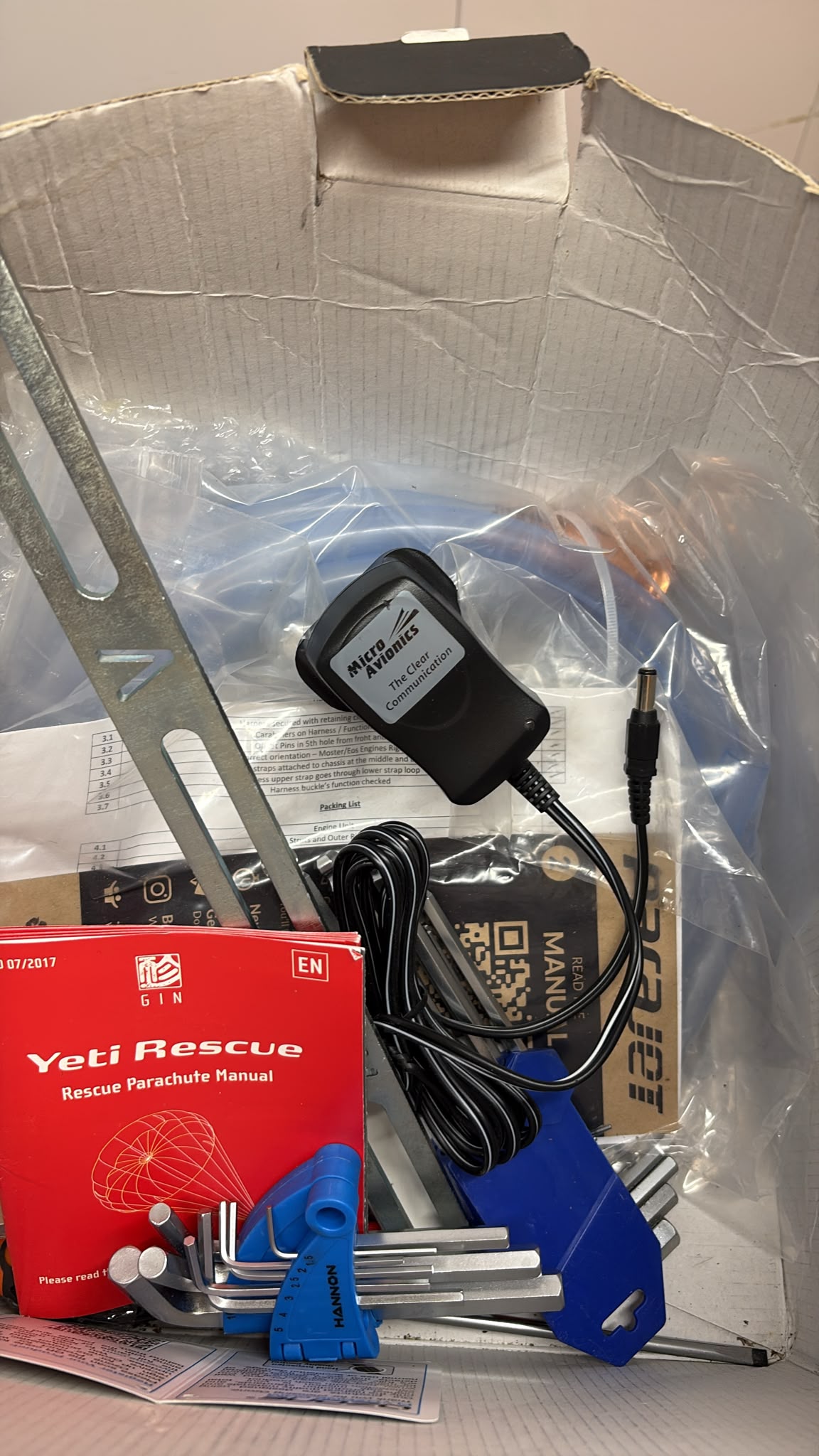 Icaro Solar X Helmet with Microavionics Bluetooth Headset - USED